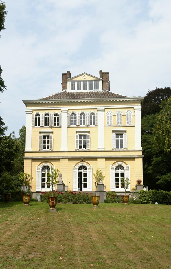 Courtrai — Kasteel van Marke